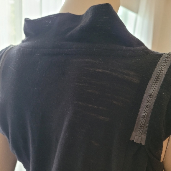 Dress - Picture 10 of 10